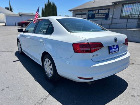 Used 2015 Volkswagen Jetta S FWD image 4