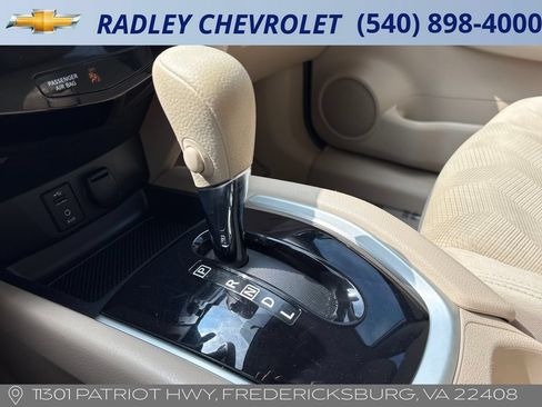 Used 2014 Nissan Rogue S FWD image 11