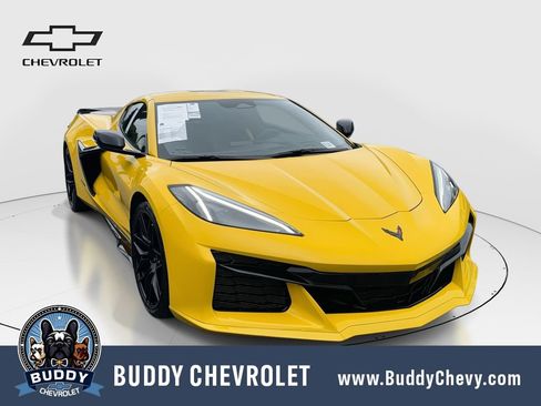 Used 2025 Chevrolet Corvette Z06 RWD image 1
