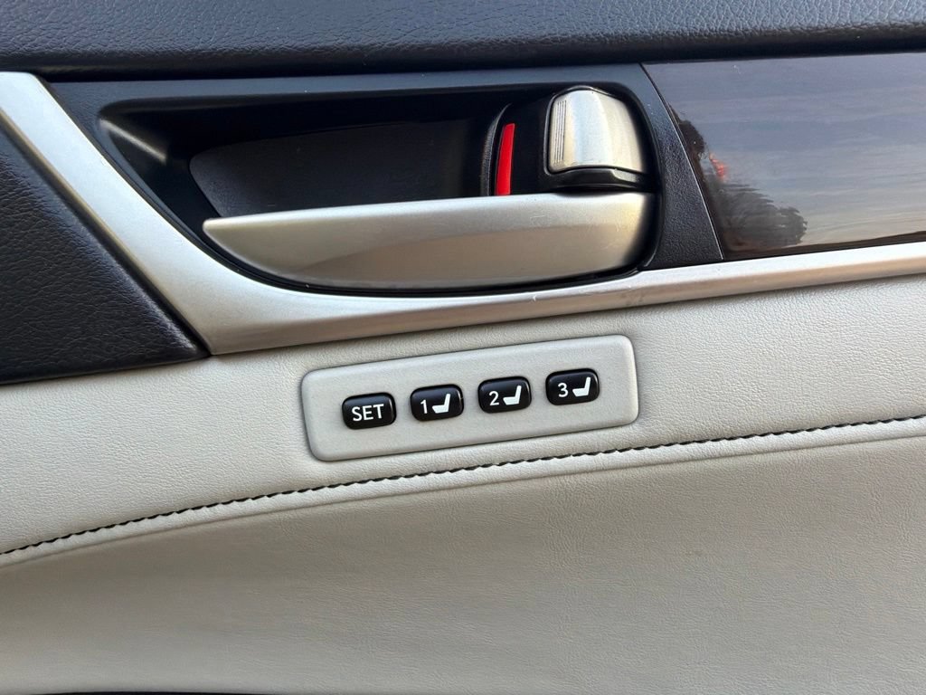 Used 2013 Lexus GS 350 w/ Luxury Pkg RWD image 16