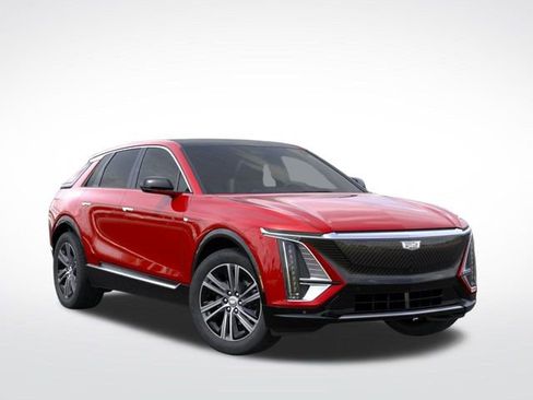 New 2024 Cadillac Lyriq Luxury image 10