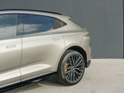 Used 2023 Aston Martin DBX 707 image 29