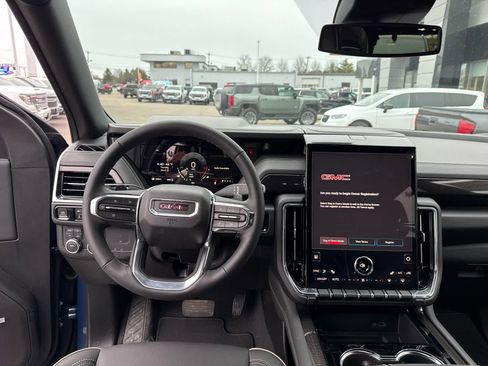 New 2026 GMC Yukon Elevation image 15