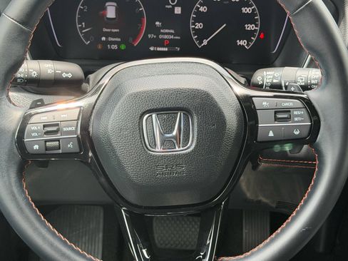 Used 2025 Honda Pilot Sport image 14