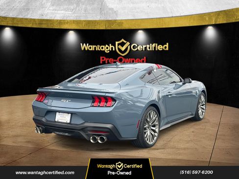 Used 2024 Ford Mustang GT Premium image 6