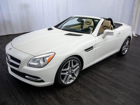 Used 2014 Mercedes-Benz SLK 250 2dr Roadster SLK 250 w/ Premium Package image 3