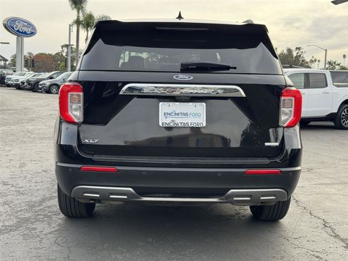 Certified 2020 Ford Explorer XLT w/ Equipment Group 202A image 9