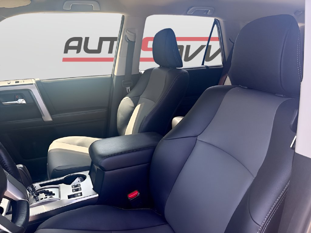 Used 2024 Toyota 4Runner SR5 Premium AWD/4WD image 19