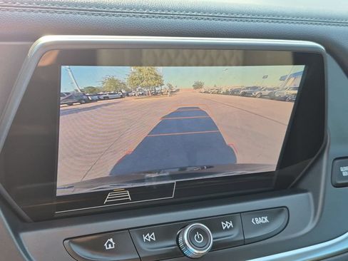 Used 2021 Chevrolet Blazer LT FWD image 17