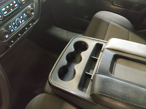 Used 2018 Chevrolet Silverado 1500 LT w/ Texas Edition RWD image 26