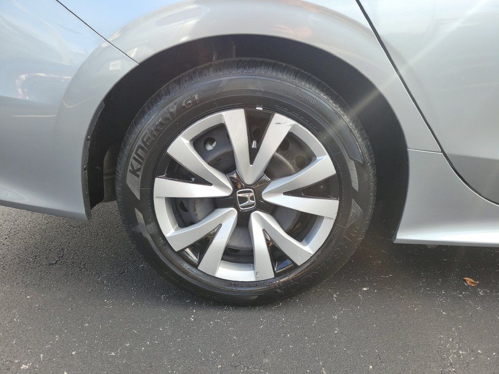 Certified 2025 Honda Civic LX image 6