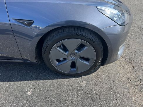 Used 2022 Tesla Model 3 Long Range image 11