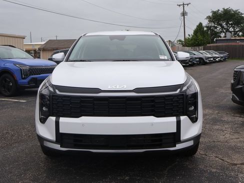 New 2026 Kia Sportage LX w/ LX Convenience Package AWD/4WD image 2
