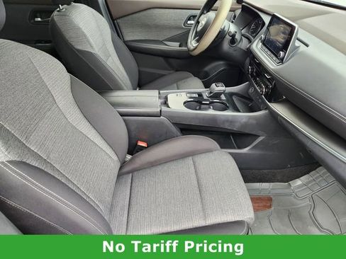 Used 2023 Nissan Rogue SV FWD image 13