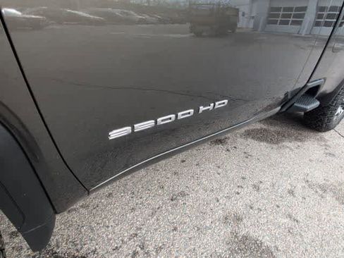 Certified 2022 GMC Sierra 3500 Pro w/ Convenience Package image 29