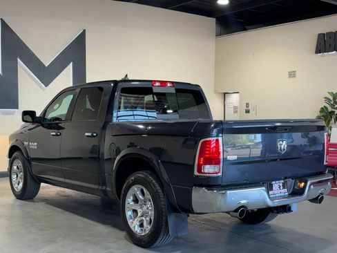 Used 2017 RAM 1500 Laramie w/ Convenience Group image 7