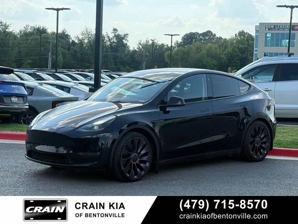 Used 2022 Tesla Model Y Performance AWD/4WD image 3