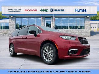 New 2026 Chrysler Pacifica Select video 1