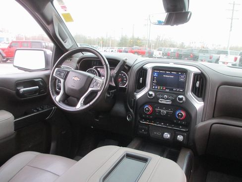 Used 2021 Chevrolet Silverado 1500 LTZ w/ LTZ Premium Package image 24