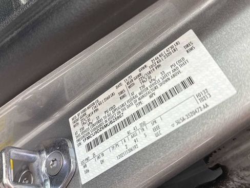 Used 2021 Ford Escape Titanium image 11