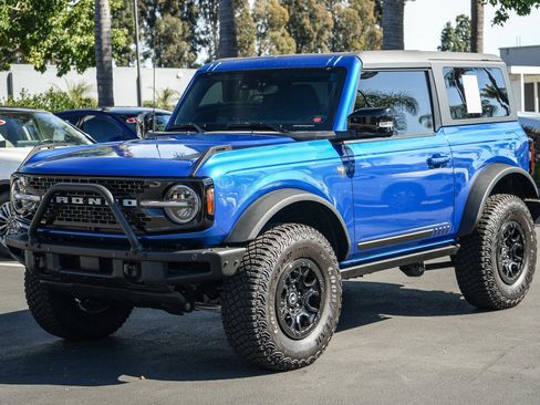 Used 2021 Ford Bronco First Edition AWD/4WD image 3