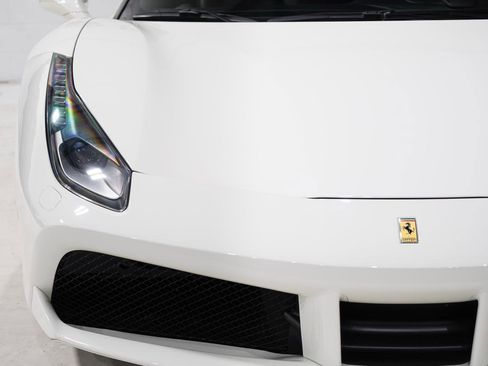 Used 2016 Ferrari 488 GTB image 27