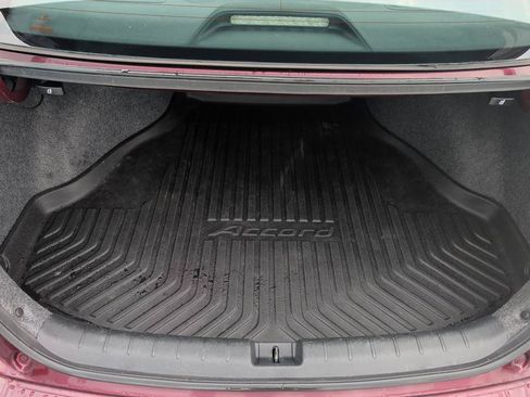 Used 2017 Honda Accord Sport image 14