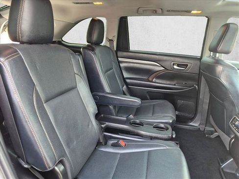 Certified 2019 Toyota Highlander Limited w/ Carpet Mat Package (TMS) FWD image 20