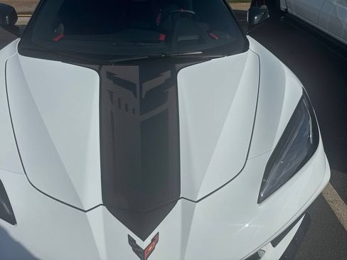 Used 2023 Chevrolet Corvette Stingray Premium Conv w/ Z51 Performance Package RWD image 4