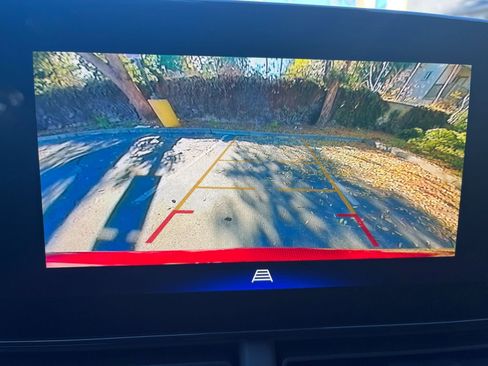 Used 2025 Chevrolet Trax LT image 17