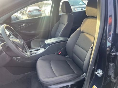 Used 2023 Chevrolet Malibu LT image 9