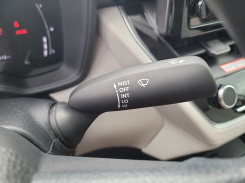 Used 2026 Toyota Corolla Cross L FWD image 28