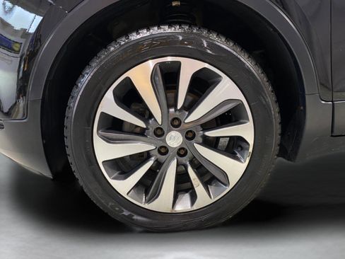 Used 2018 Buick Encore Essence FWD image 27