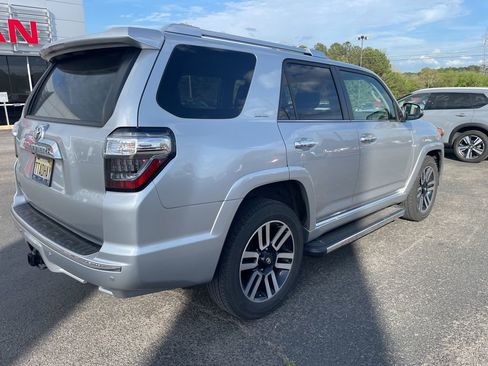 Used 2024 Toyota 4Runner Limited image 2