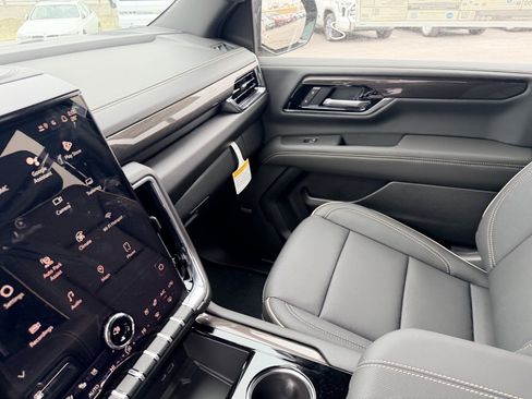 New 2026 GMC Yukon XL Elevation w/ Elevation Premium Package image 29