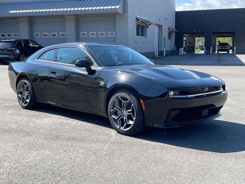 New 2025 Dodge Charger R/T w/ Plus Group image 2