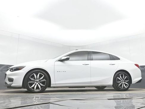Used 2016 Chevrolet Malibu LT FWD image 42