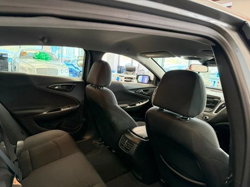 Used 2024 Chevrolet Malibu LT image 41