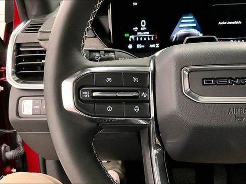 Used 2025 GMC Acadia Denali w/ Super Cruise Package image 25