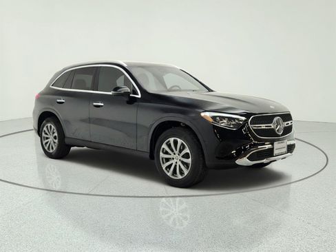 Certified 2026 Mercedes-Benz GLC 300 image 3