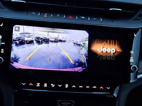 New 2026 Jeep Grand Cherokee Altitude image 11