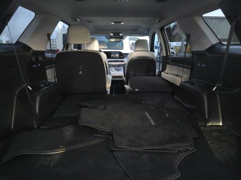 Used 2020 Hyundai Palisade SEL w/ Premium Package image 6
