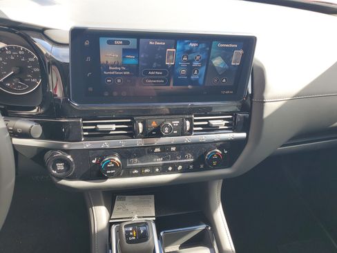 New 2026 Nissan Pathfinder SV image 8