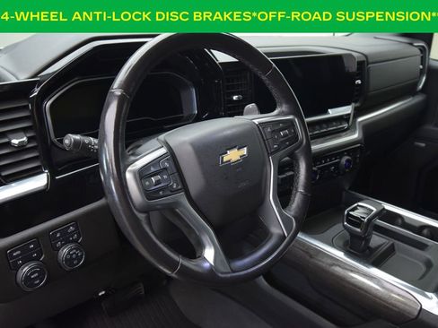 Used 2022 Chevrolet Silverado 1500 LTZ image 15