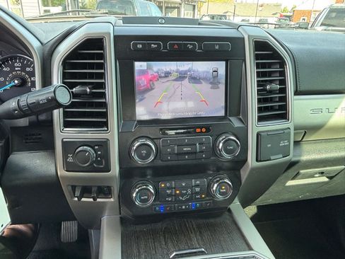 Used 2020 Ford F350 Lariat image 15