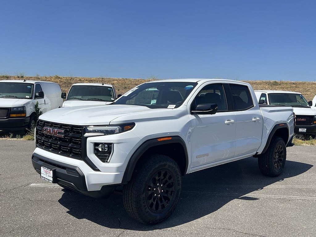 New 2026 GMC Canyon Elevation w/ Technology Package AWD/4WD image 7