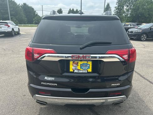 Used 2019 GMC Acadia Denali w/ Technology Package AWD/4WD image 3