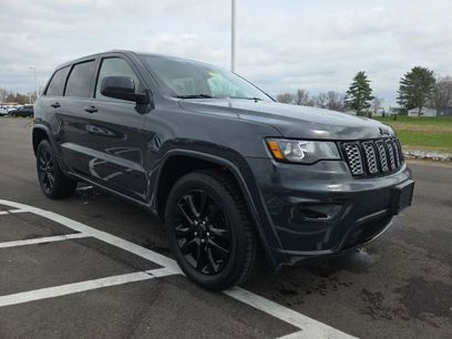 Used 2018 Jeep Grand Cherokee Altitude