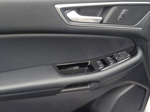 Used 2019 Ford Edge SEL w/ Equipment Group 201A image 12