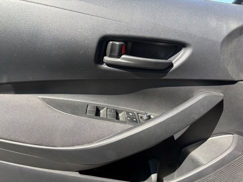 Used 2023 Toyota Corolla LE w/ Carpet Mat Package (TMS) FWD image 9